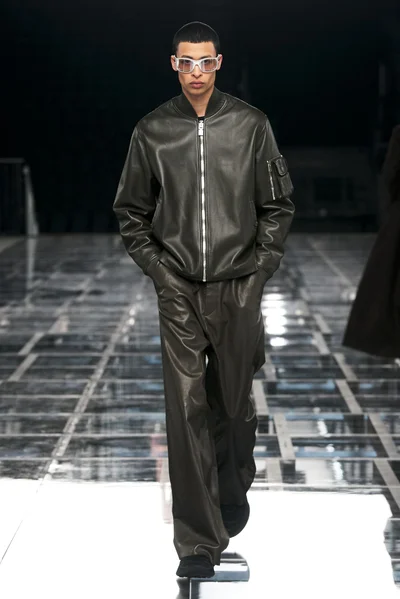 Look 31
